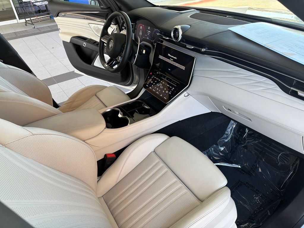 Certified 2023 Maserati Grecale Modena AWD/4WD image 14