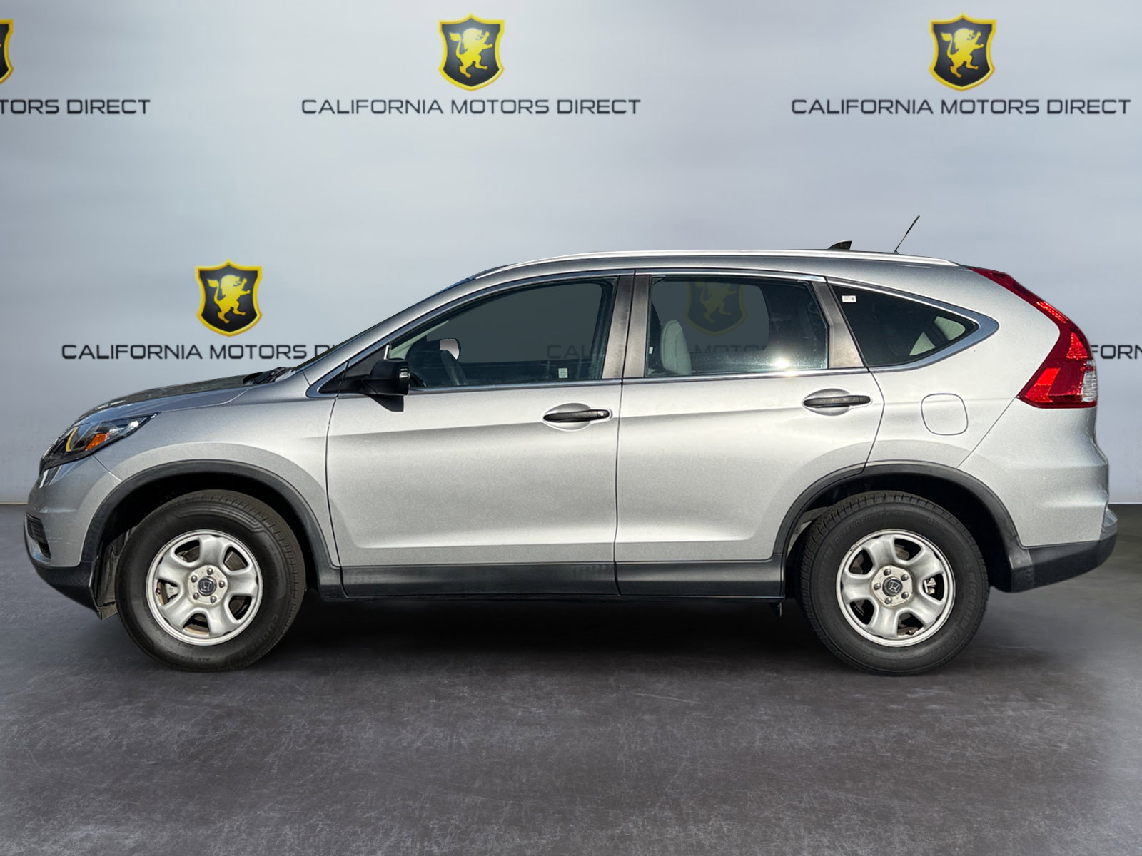 Used 2015 Honda CR-V LX image 2