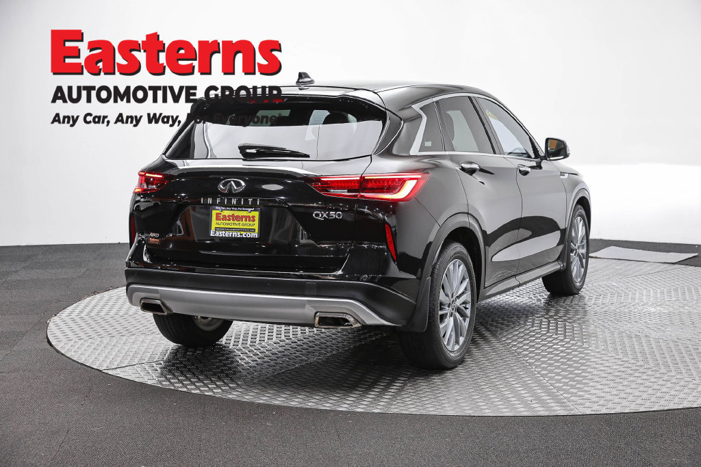 Used 2023 INFINITI QX50 Pure AWD/4WD image 6