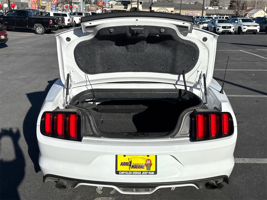 Used 2017 Ford Mustang Premium image 8