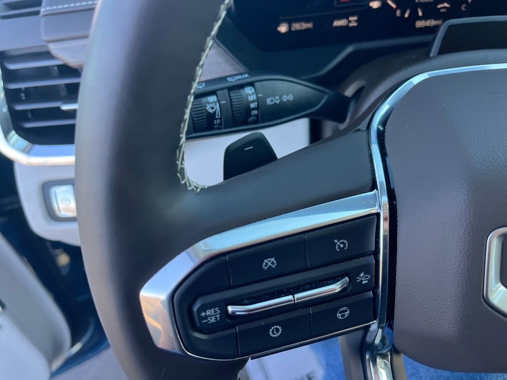 Used 2026 GMC Acadia Denali w/ Super Cruise Package image 11