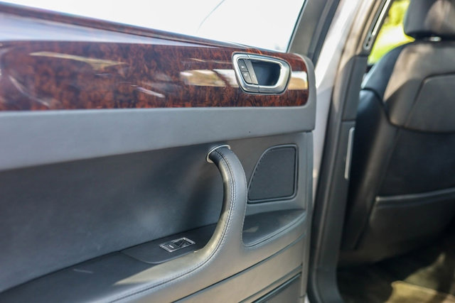 Used 2006 Bentley Flying Spur Flying Spur AWD/4WD image 42