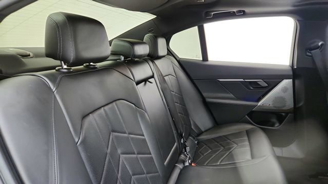 Used 2026 BMW 530i xDrive image 25