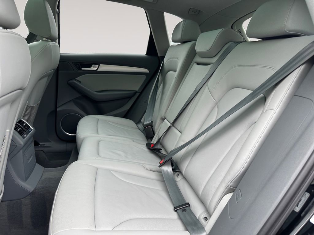 Used 2016 Audi Q5 2.0T Premium Plus AWD/4WD image 13