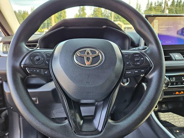 Used 2025 Toyota RAV4 XLE FWD image 26