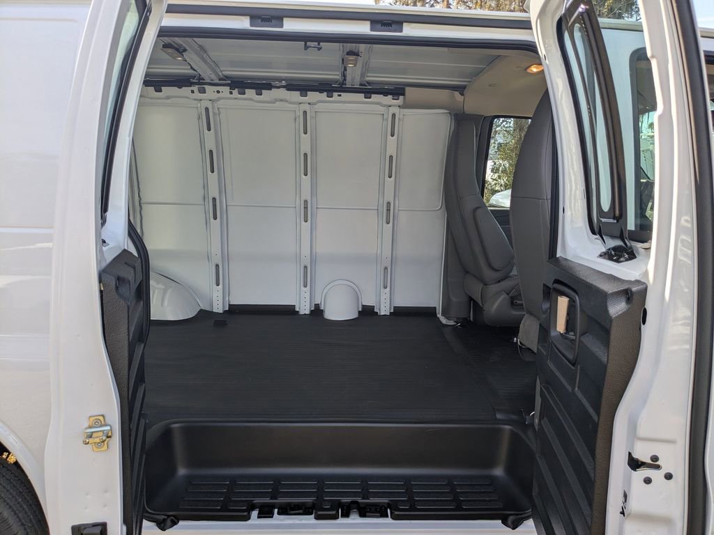 New 2025 Chevrolet Express 2500 w/ Driver Convenience Package RWD image 17