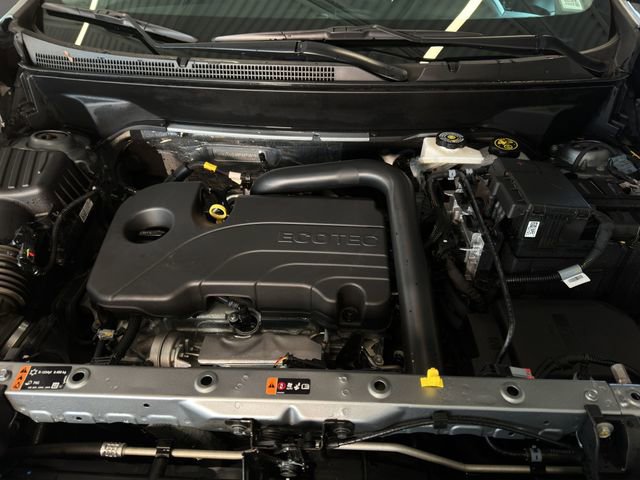 Used 2023 Chevrolet Equinox LT image 21