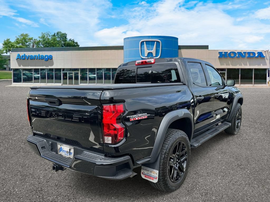 Used 2023 Chevrolet Colorado Trail Boss w/ LPO, Dark Essentials Package AWD/4WD image 5