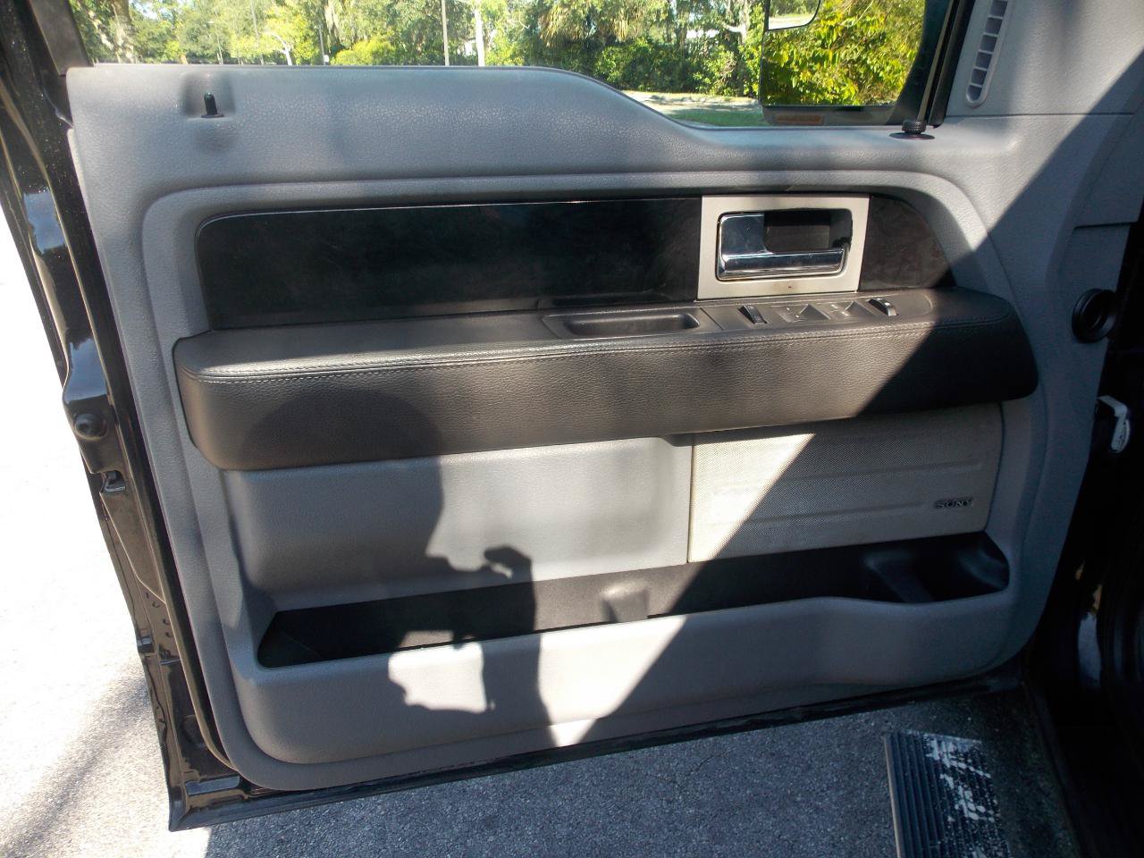 Used 2011 Ford F150 Platinum AWD/4WD image 23