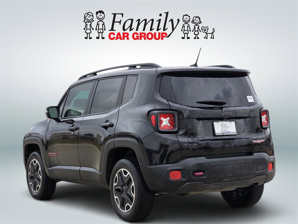 Used 2017 Jeep Renegade Trailhawk w/ Premium Trailhawk Package image 3