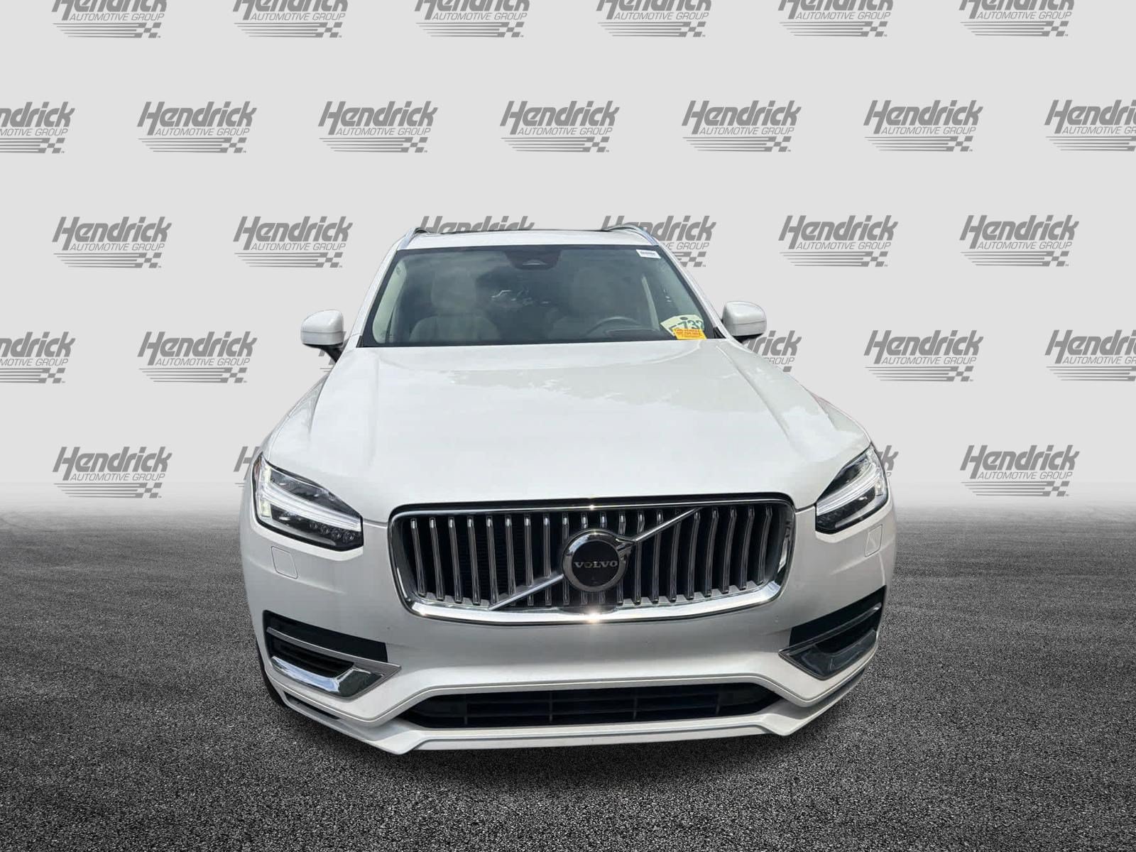 Used 2024 Volvo XC90 T8 Ultimate w/ Protection Package Premier AWD/4WD image 3