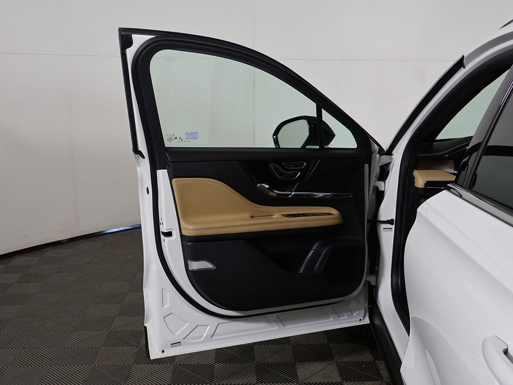 Used 2022 Lincoln Corsair Reserve w/ Elements Package image 20