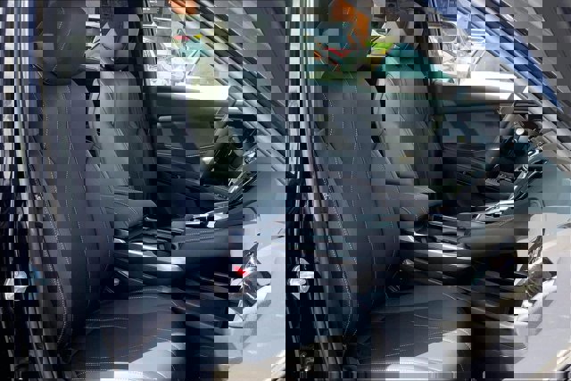 Used 2025 Acura RDX SH-AWD image 6