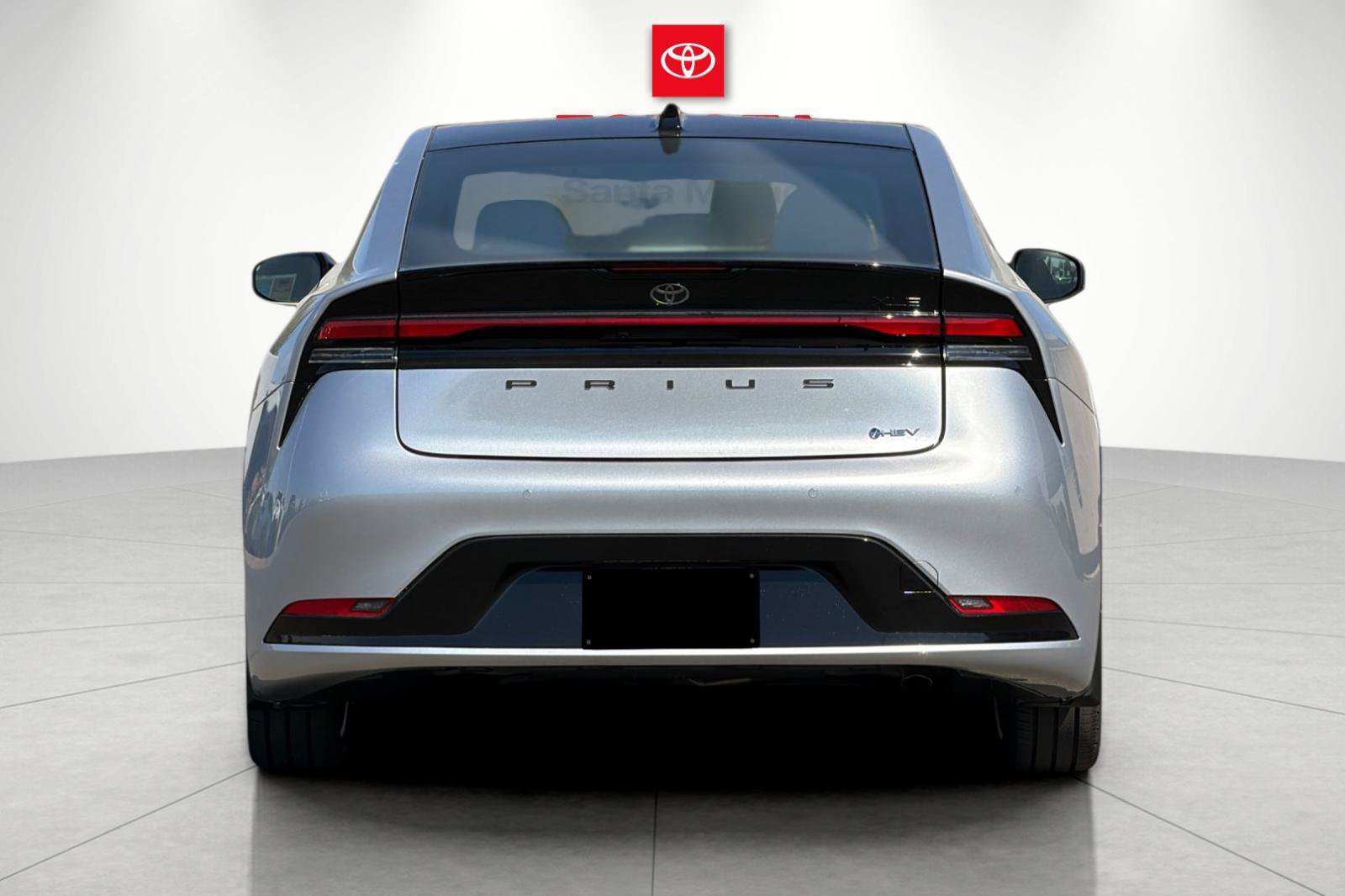 New 2027 Toyota Prius XLE FWD image 4