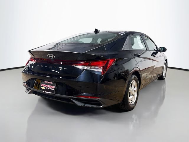 Used 2021 Hyundai Elantra SE w/ Preferred Accessory Package FWD image 7