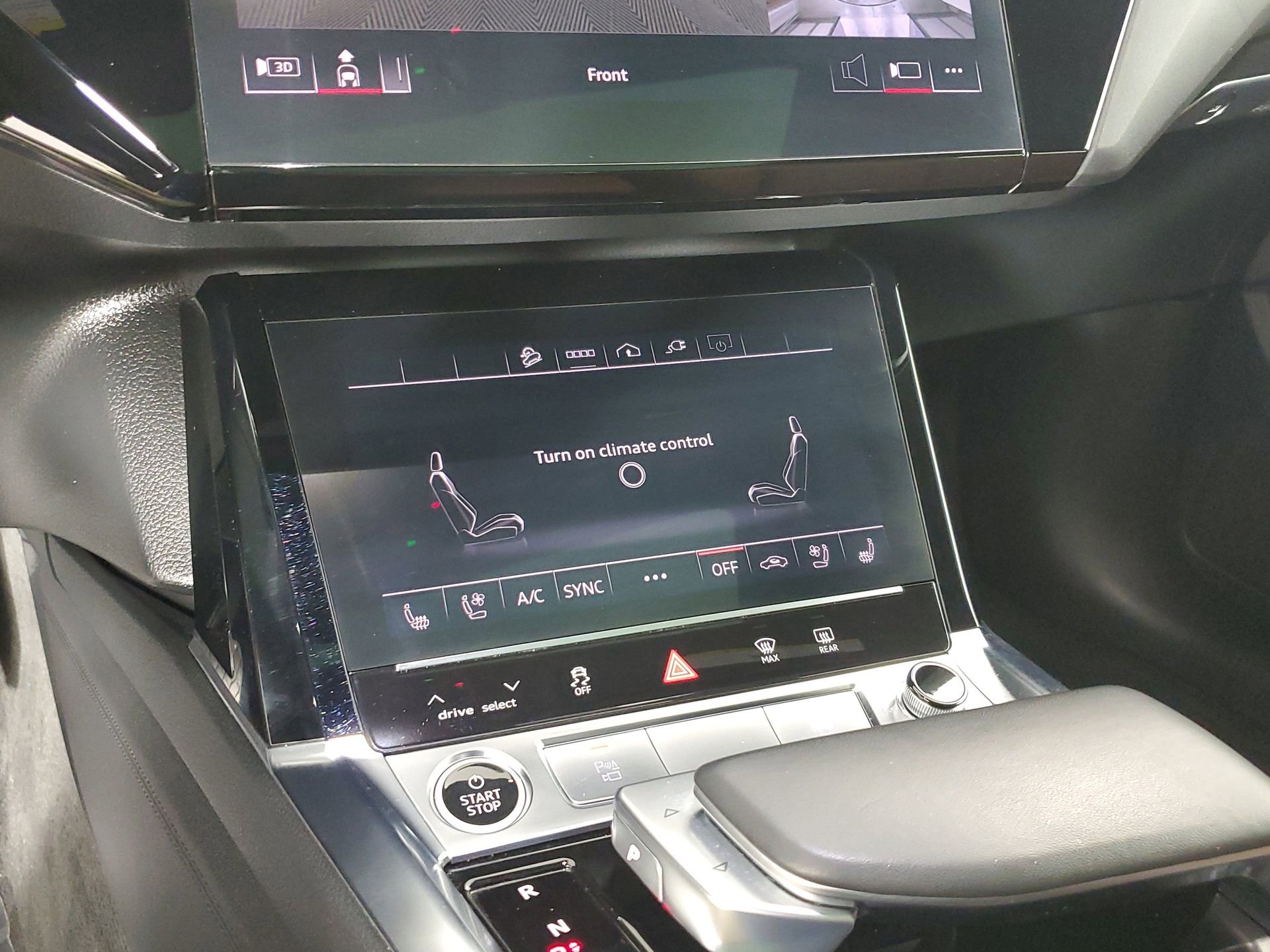 Used 2023 Audi e-tron Premium Plus w/ Premium Plus Package image 41