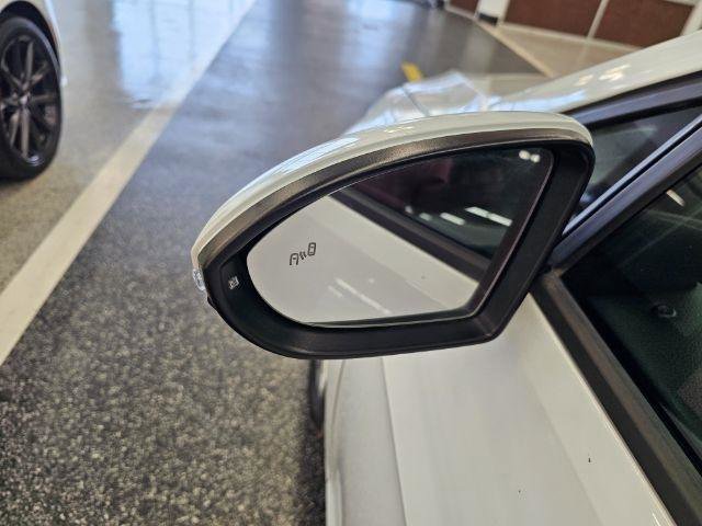 Used 2019 Volkswagen Golf S FWD image 33