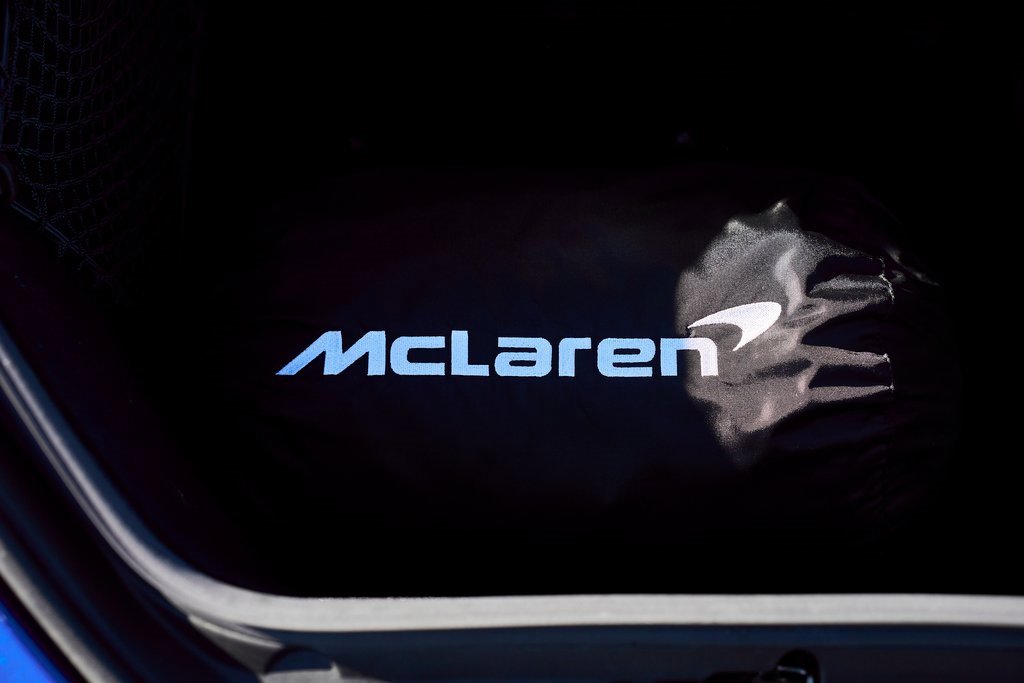 Used 2024 McLaren 750S Spider image 21