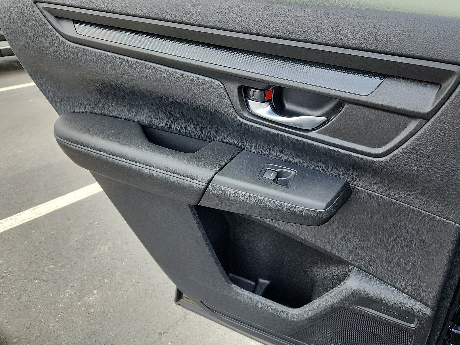 Used 2025 Honda CR-V EX image 10