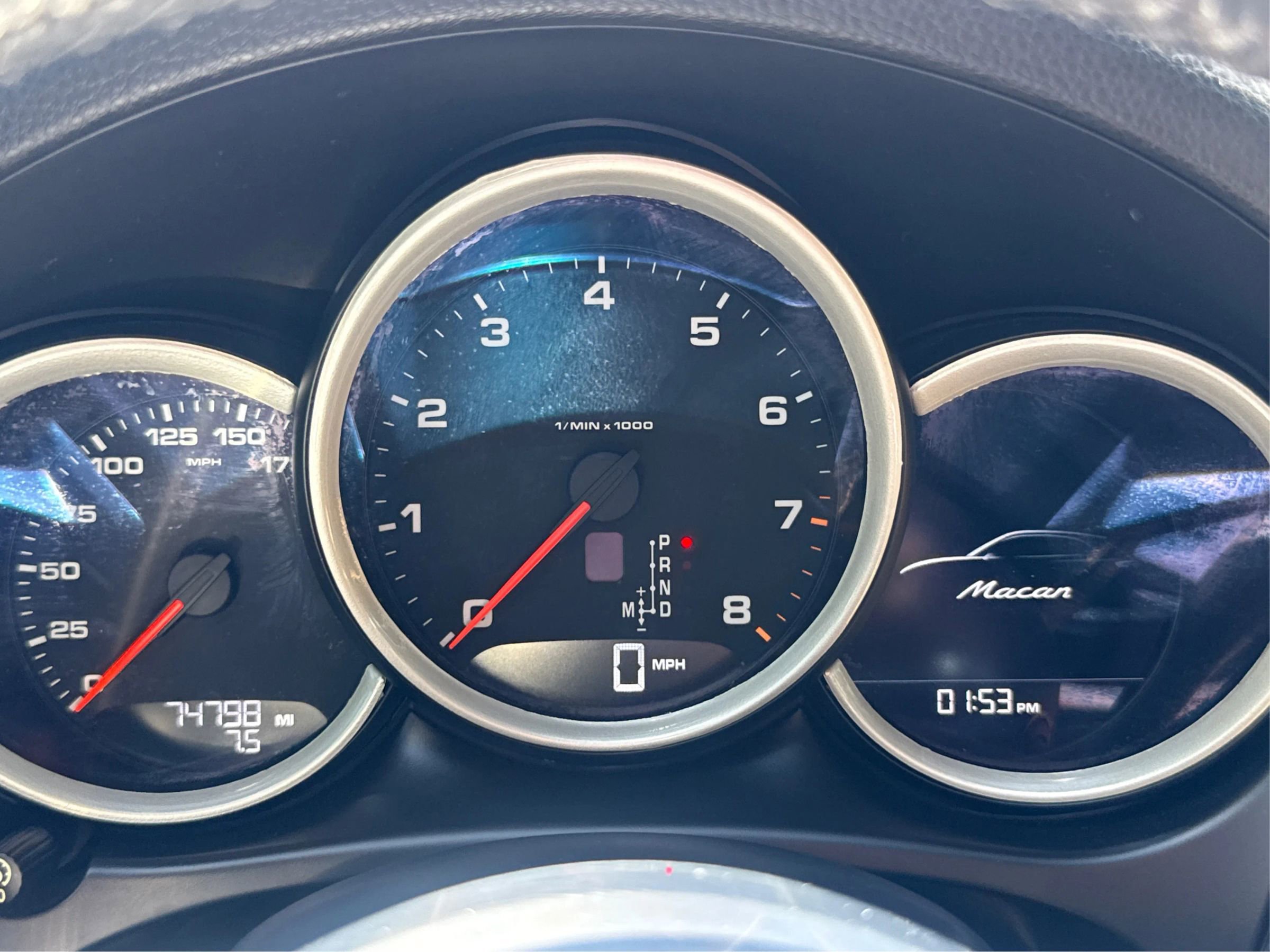 Used 2018 Porsche Macan Sport Edition AWD/4WD image 15