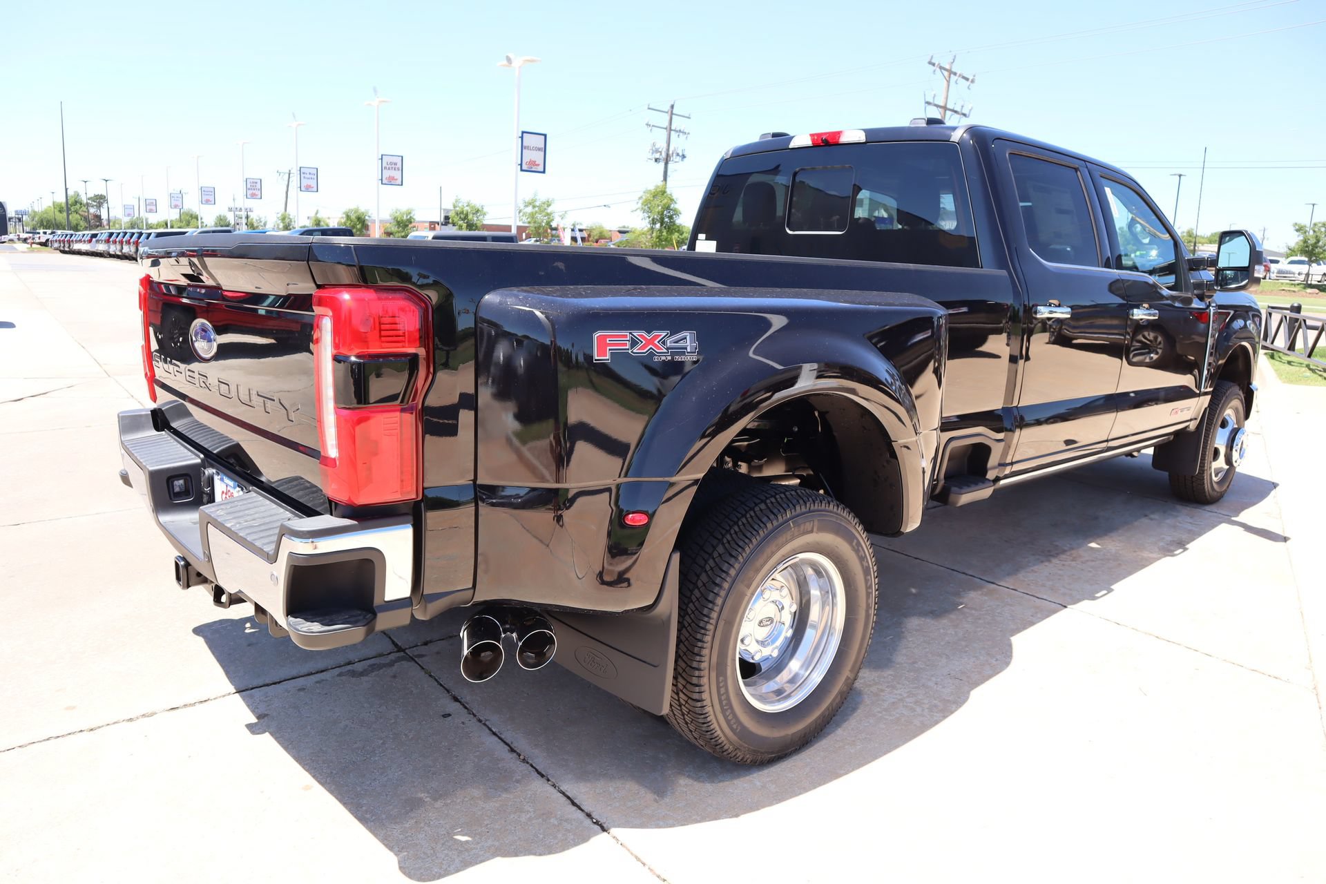 New 2026 Ford F350 Lariat w/ Lariat Ultimate Package AWD/4WD image 24