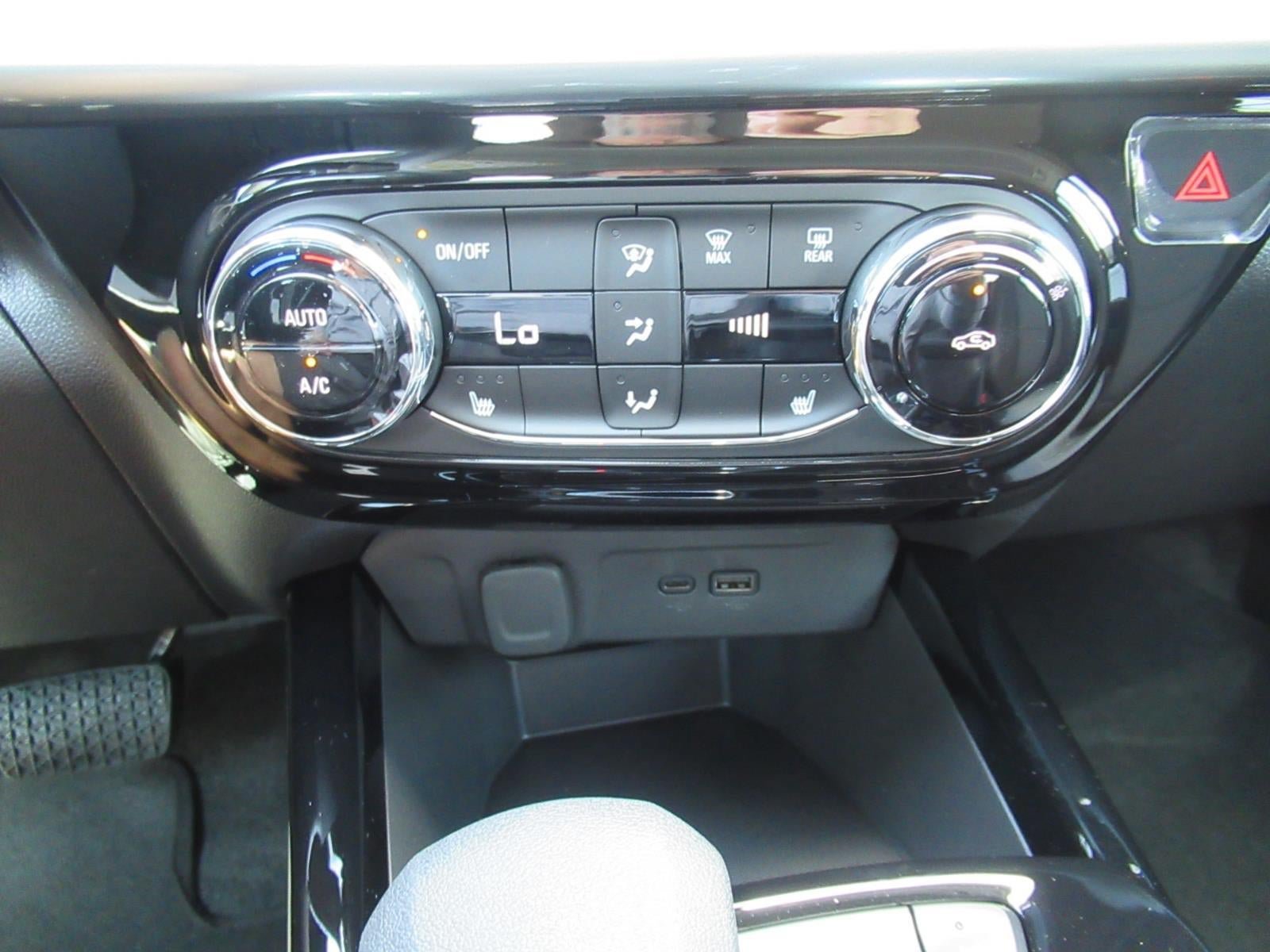 New 2026 Chevrolet Trax LT w/ Driver Confidence Package FWD image 29