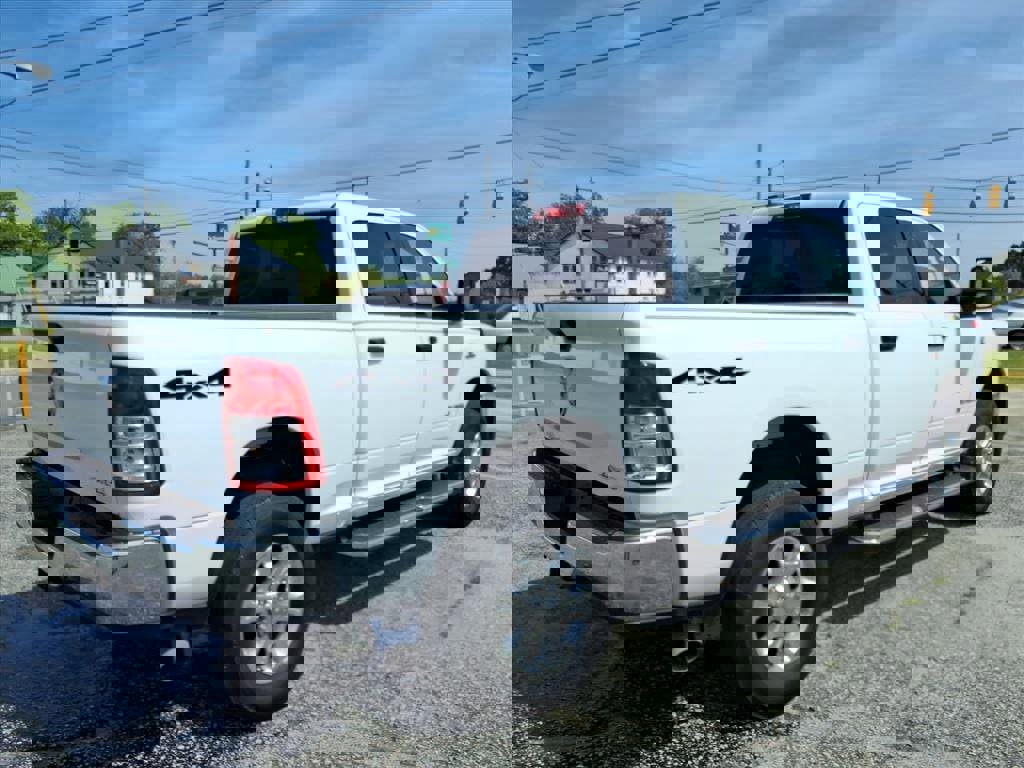 Used 2024 RAM 2500 Big Horn image 2