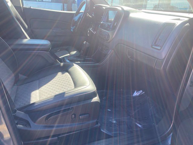 Used 2017 Chevrolet Colorado Z71 AWD/4WD image 13