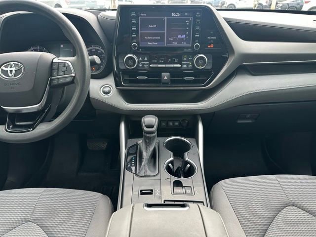 Used 2020 Toyota Highlander L FWD image 16
