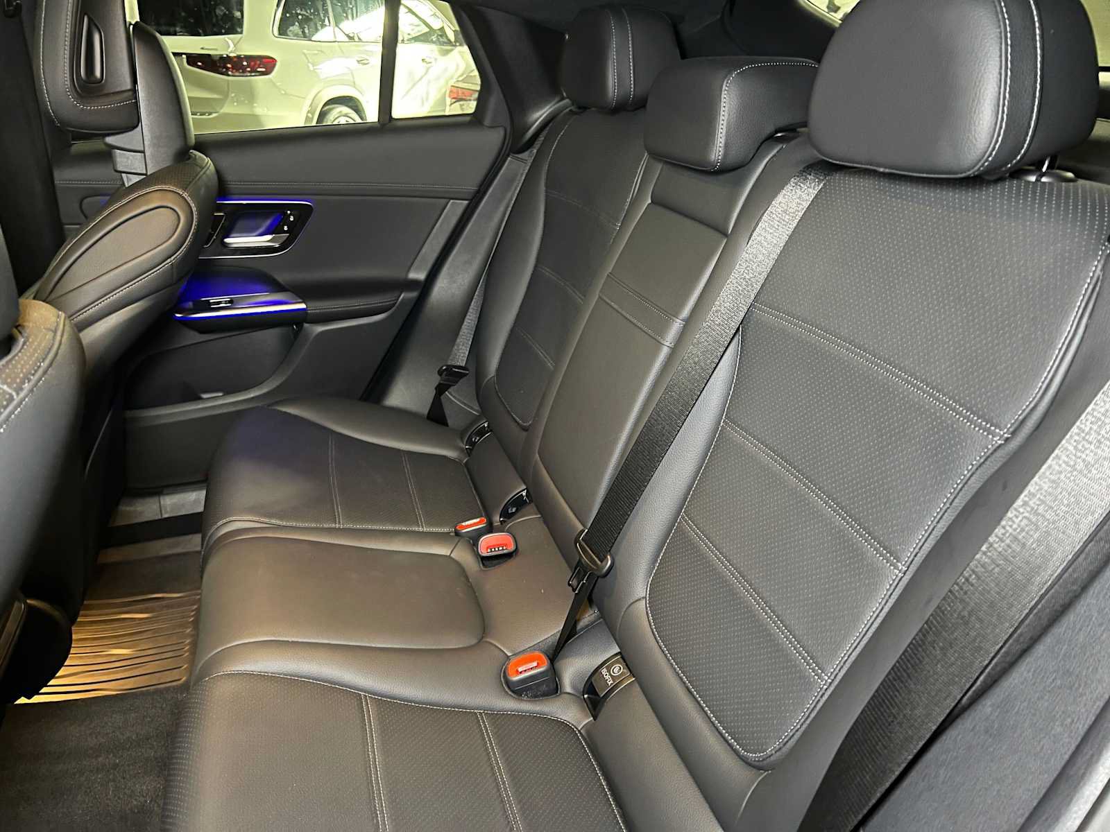 Used 2026 Mercedes-Benz GLC 300 4MATIC image 21