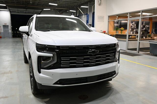 New 2026 Chevrolet Tahoe High Country w/ LPO, Illumination Package AWD/4WD image 3