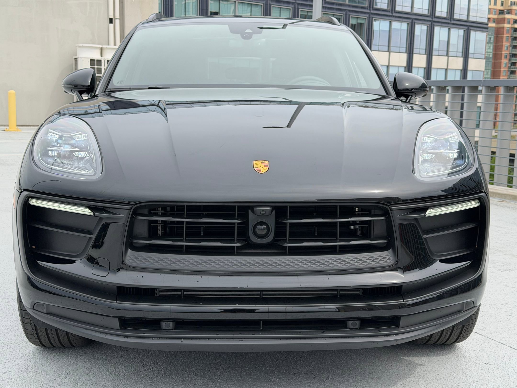 Certified 2026 Porsche Macan image 10