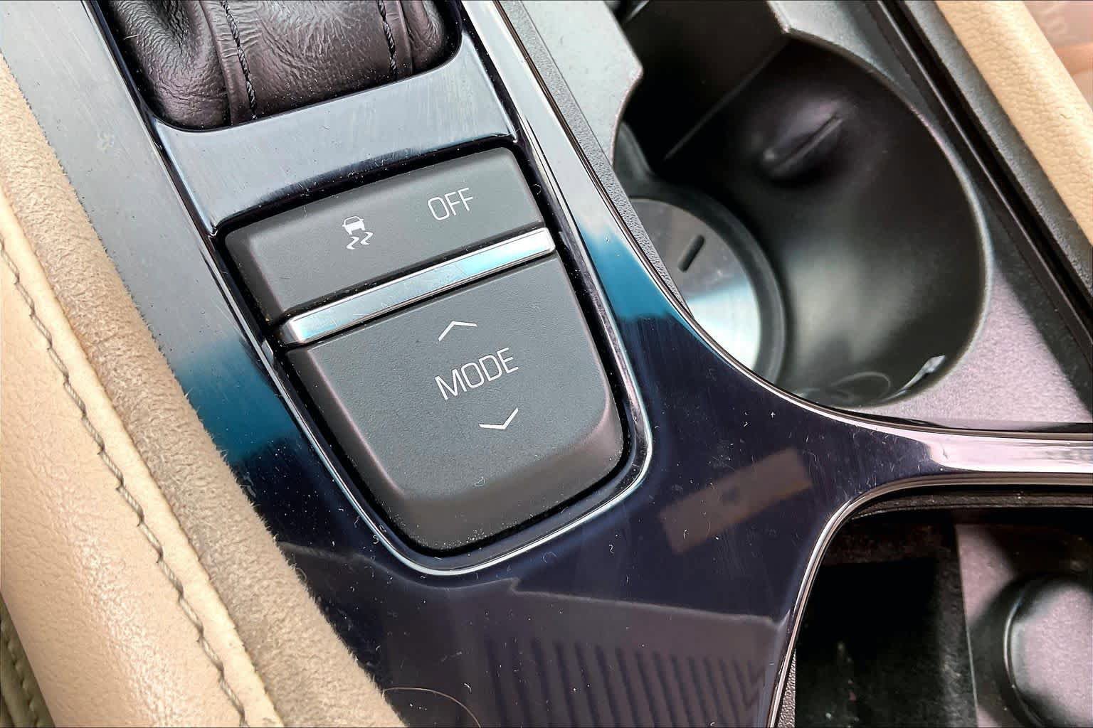 Used 2019 Cadillac CTS Luxury RWD image 34