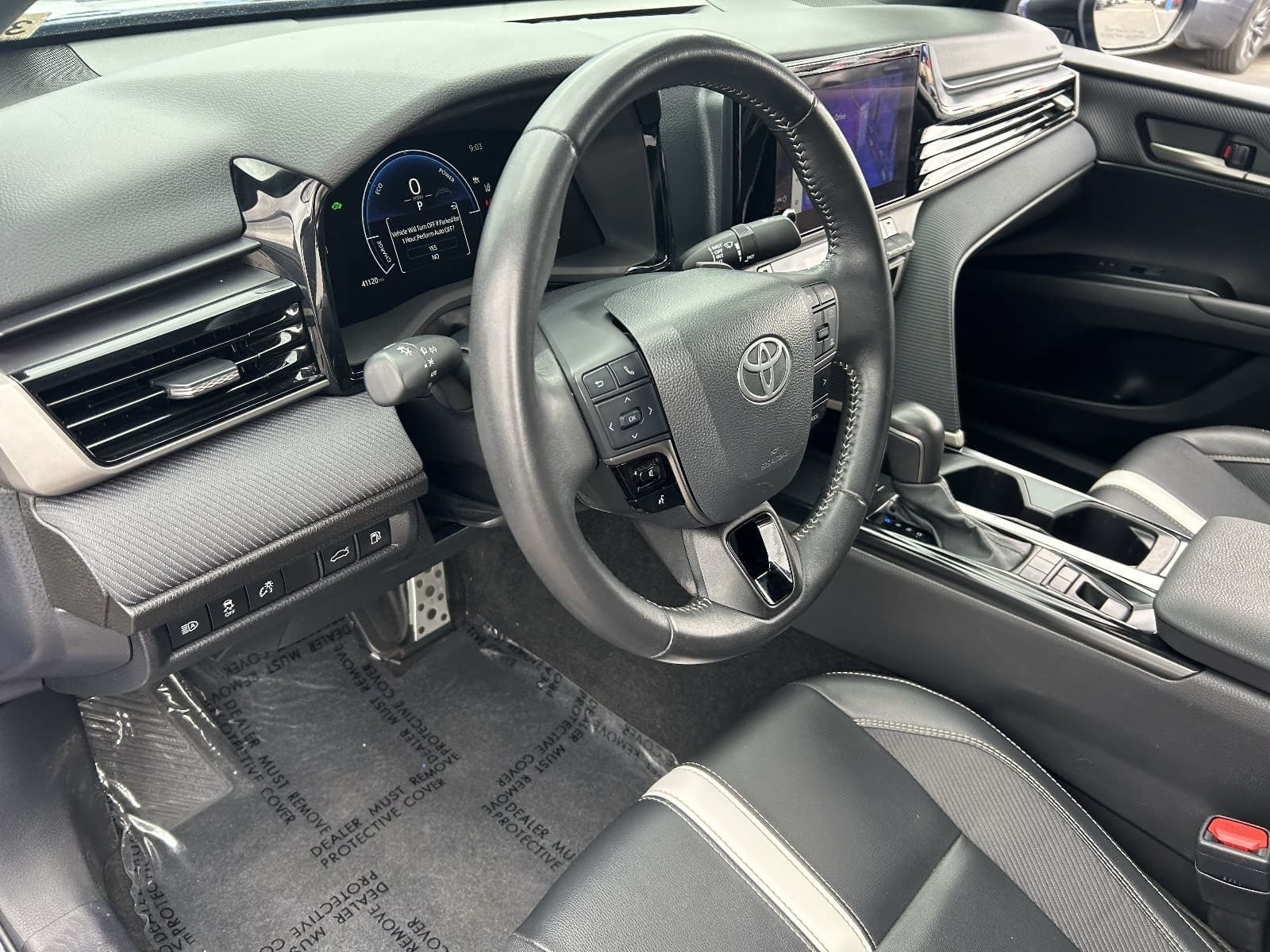Used 2025 Toyota Camry SE FWD image 22