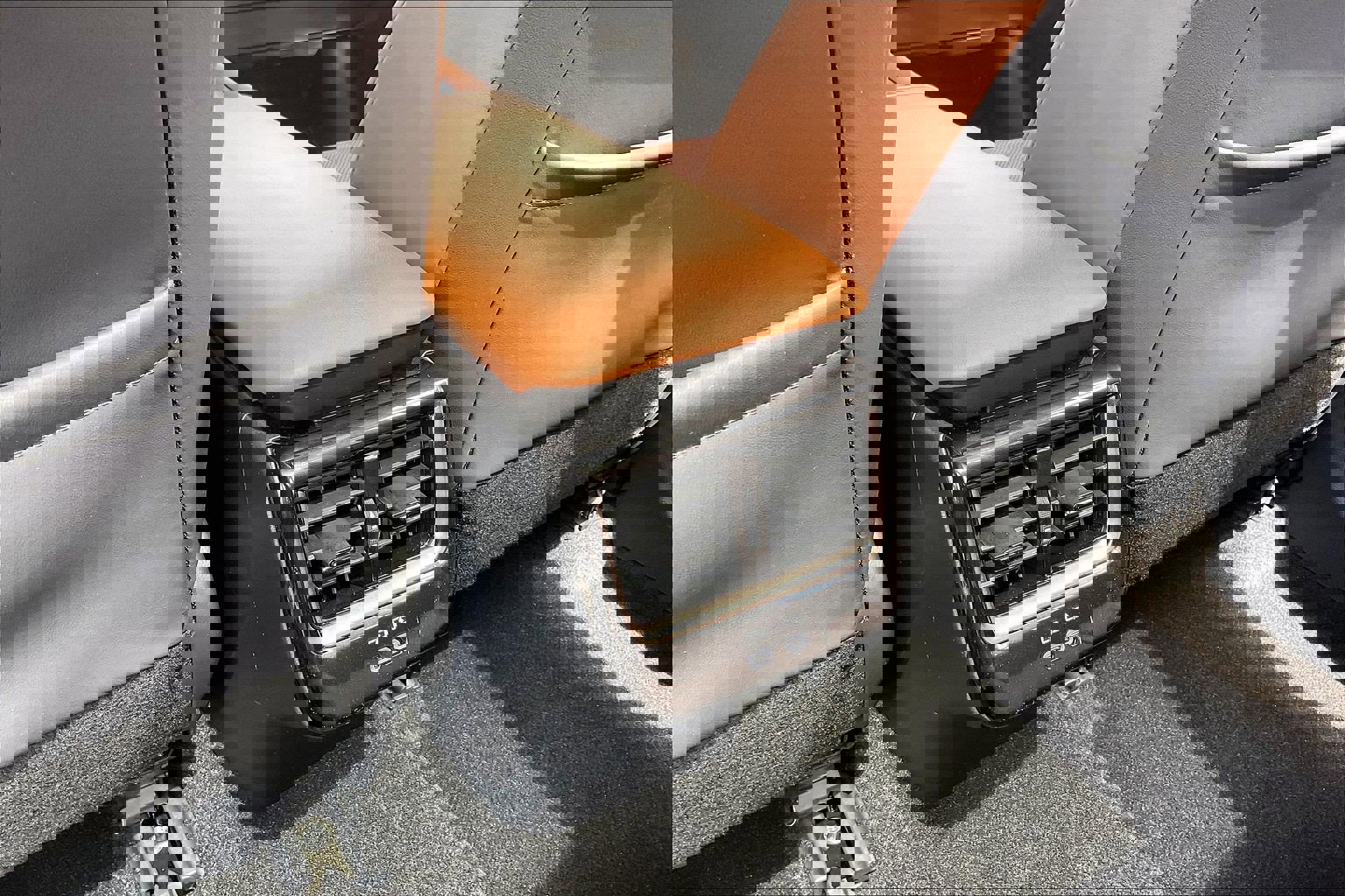 Used 2025 Toyota Crown Signia w/ Advanced Technology Package AWD/4WD image 40