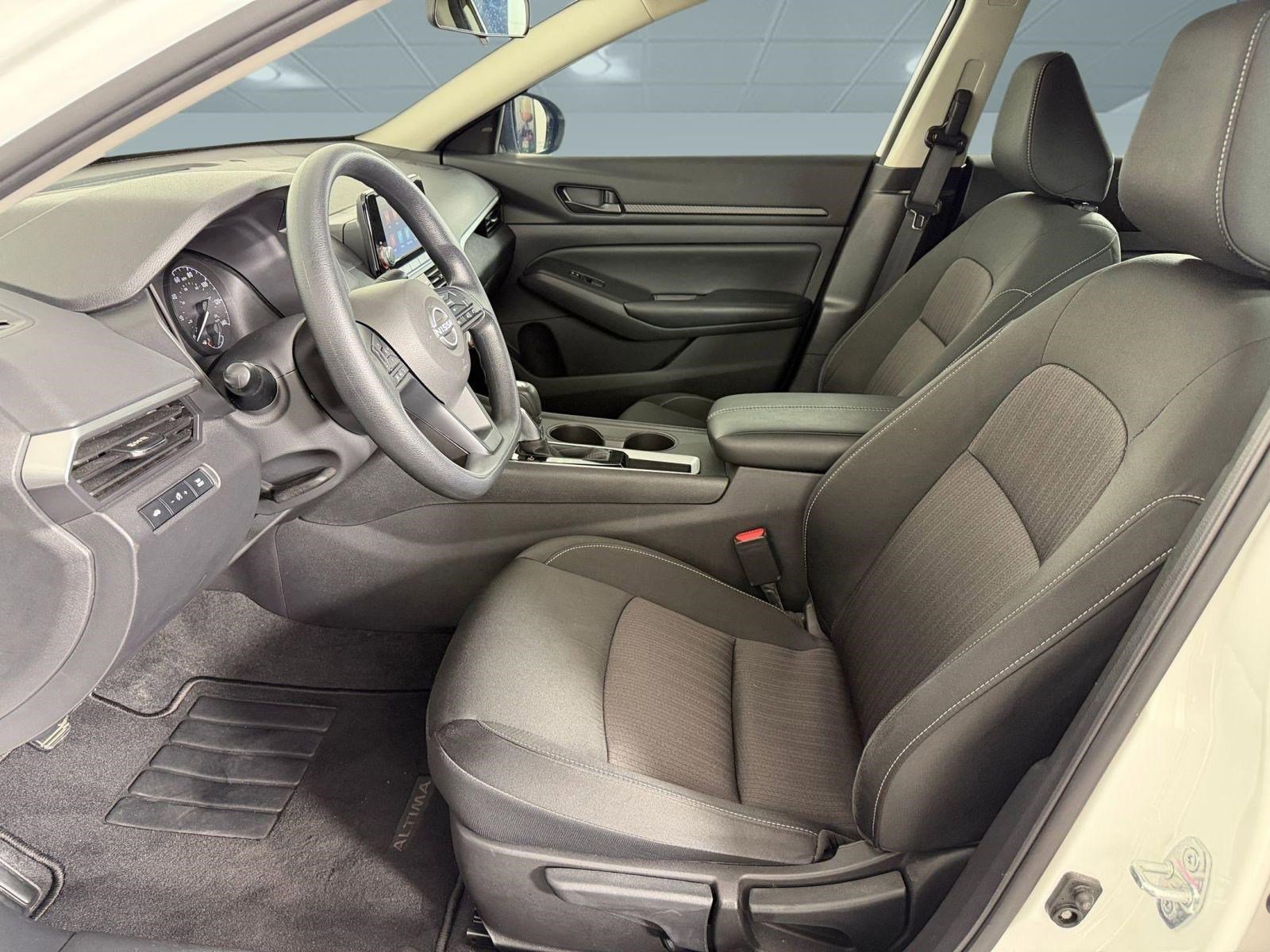 Used 2024 Nissan Altima 2.5 S image 5