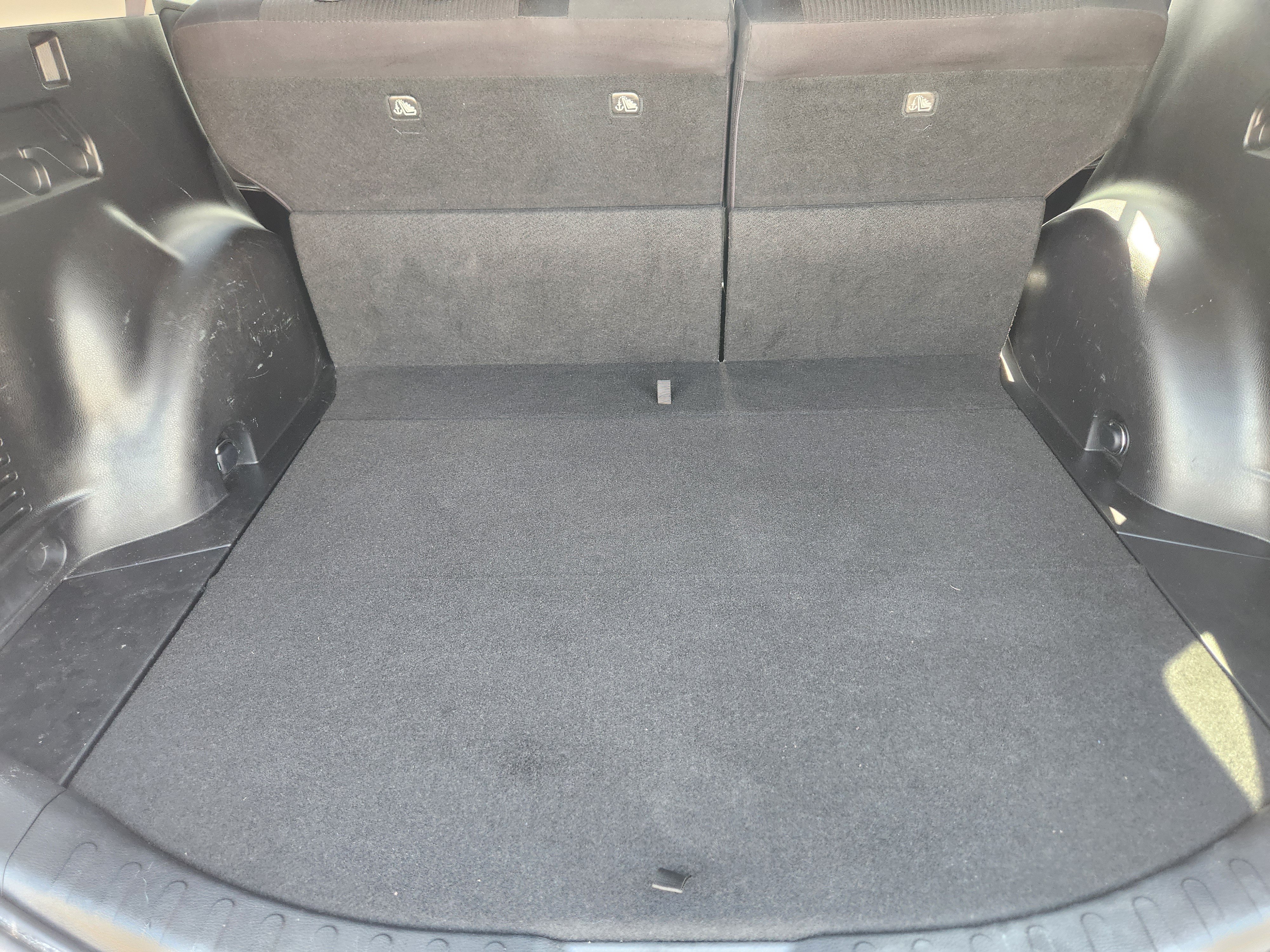 Used 2017 Toyota RAV4 LE FWD image 23