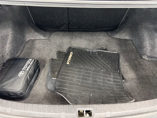 Used 2013 Toyota Corolla LE image 9