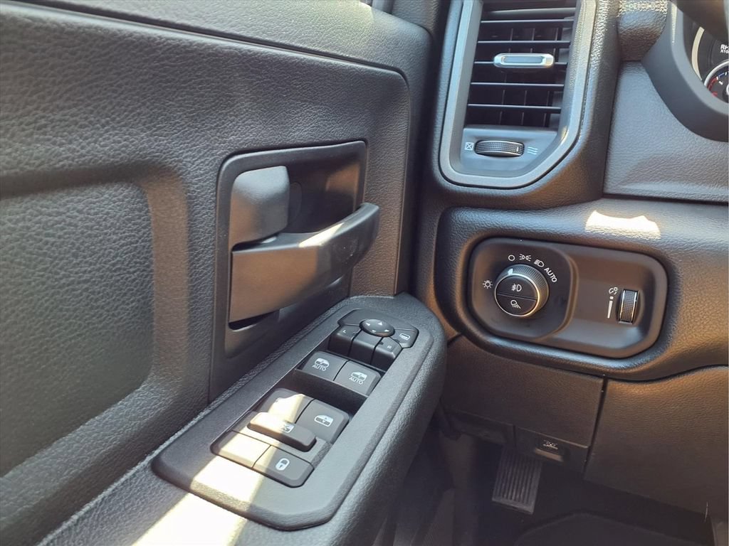 New 2026 RAM 2500 Tradesman AWD/4WD image 17