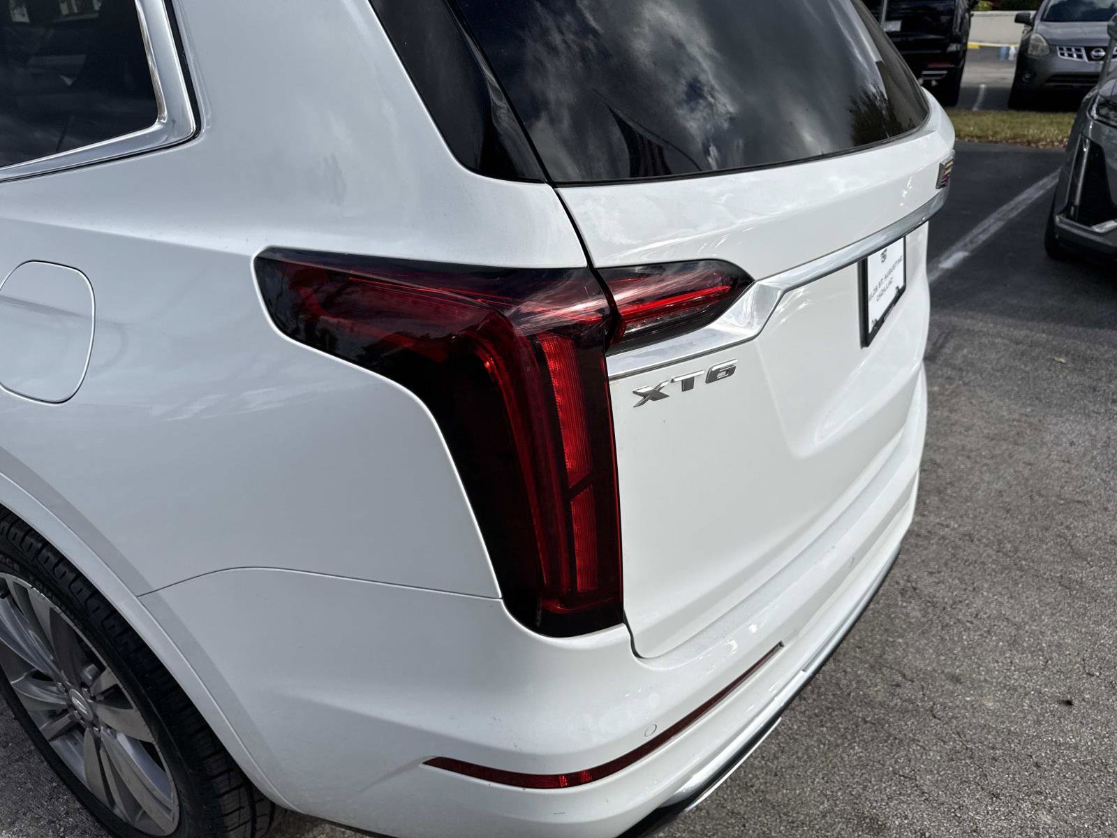 Certified 2022 Cadillac XT6 Premium Luxury image 11