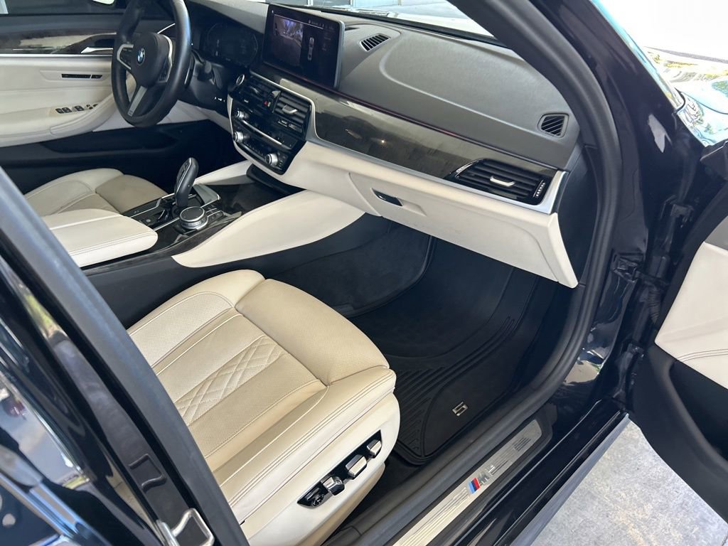 Used 2023 BMW 540i w/ M Sport Package image 22