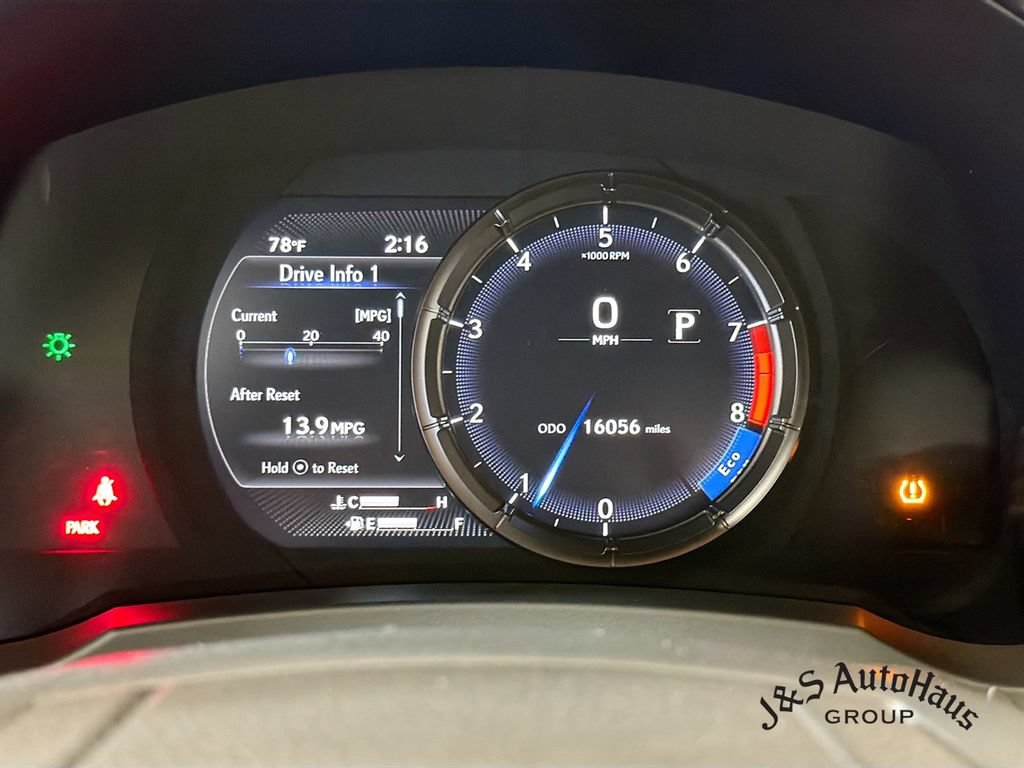 Used 2025 Lexus IS 500 RWD image 41