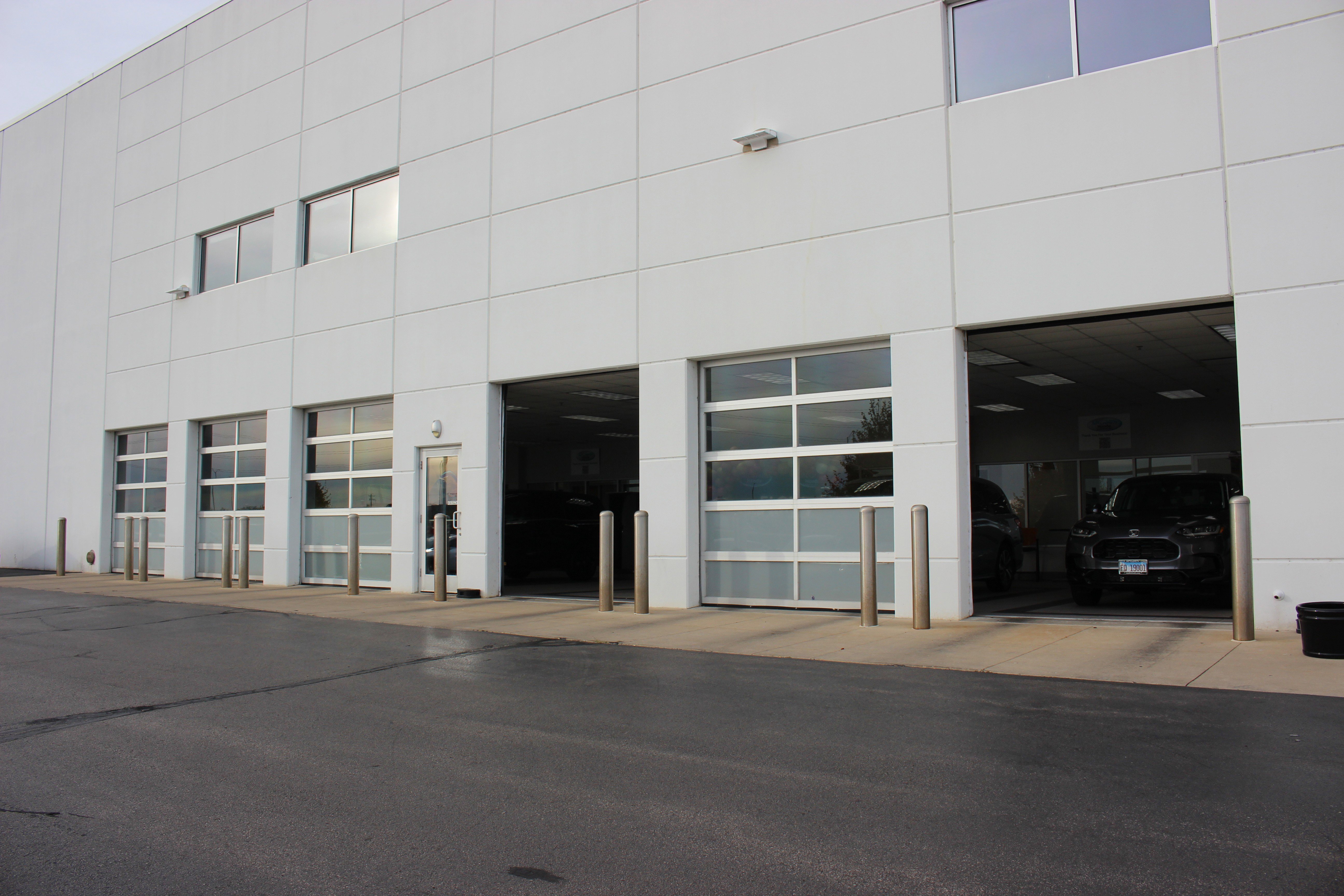 Used 2014 Ford Fusion SE FWD image 26