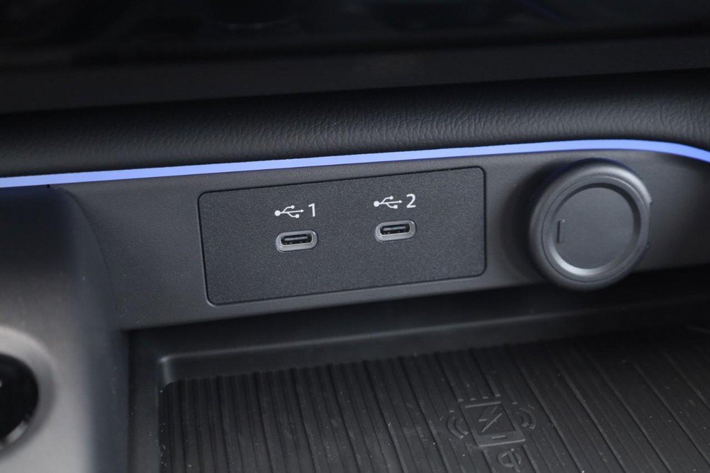 New 2026 Nissan Sentra SV w/ SV Convenience Package FWD image 17