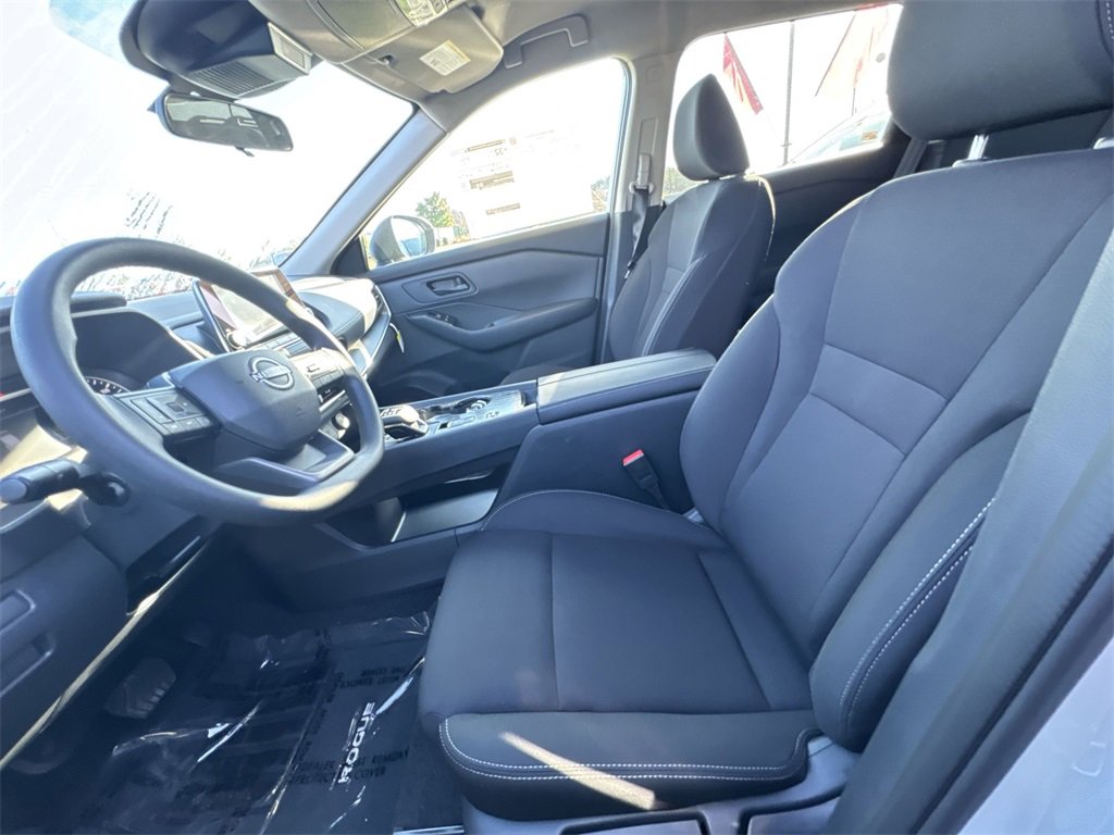 New 2026 Nissan Rogue S image 17