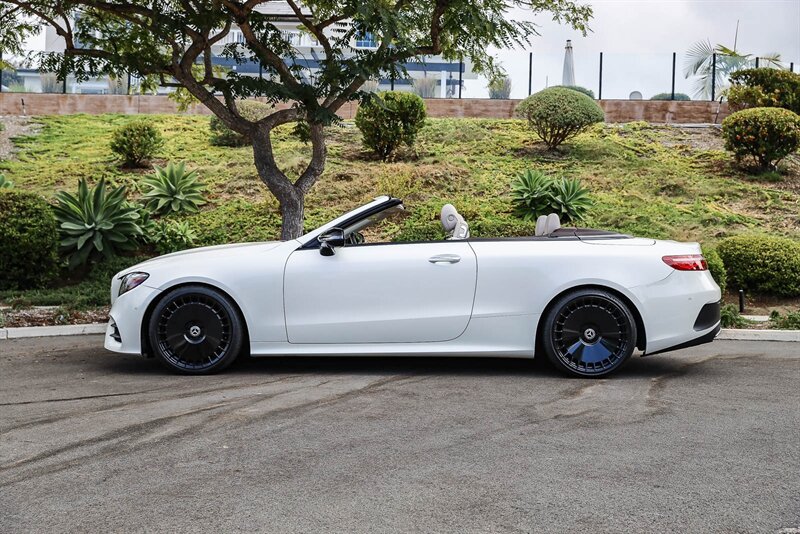 Used 2018 Mercedes-Benz E 400 Cabriolet image 2