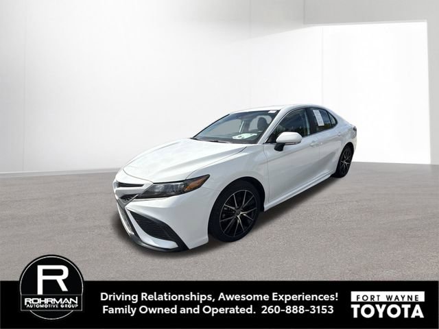 Used 2024 Toyota Camry SE
