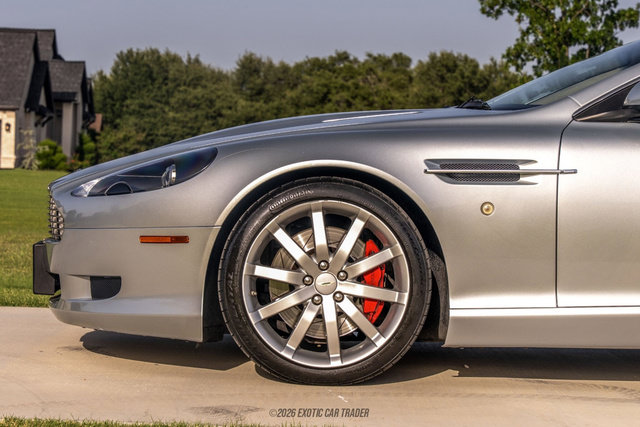 Used 2005 Aston Martin DB9 Coupe RWD image 4