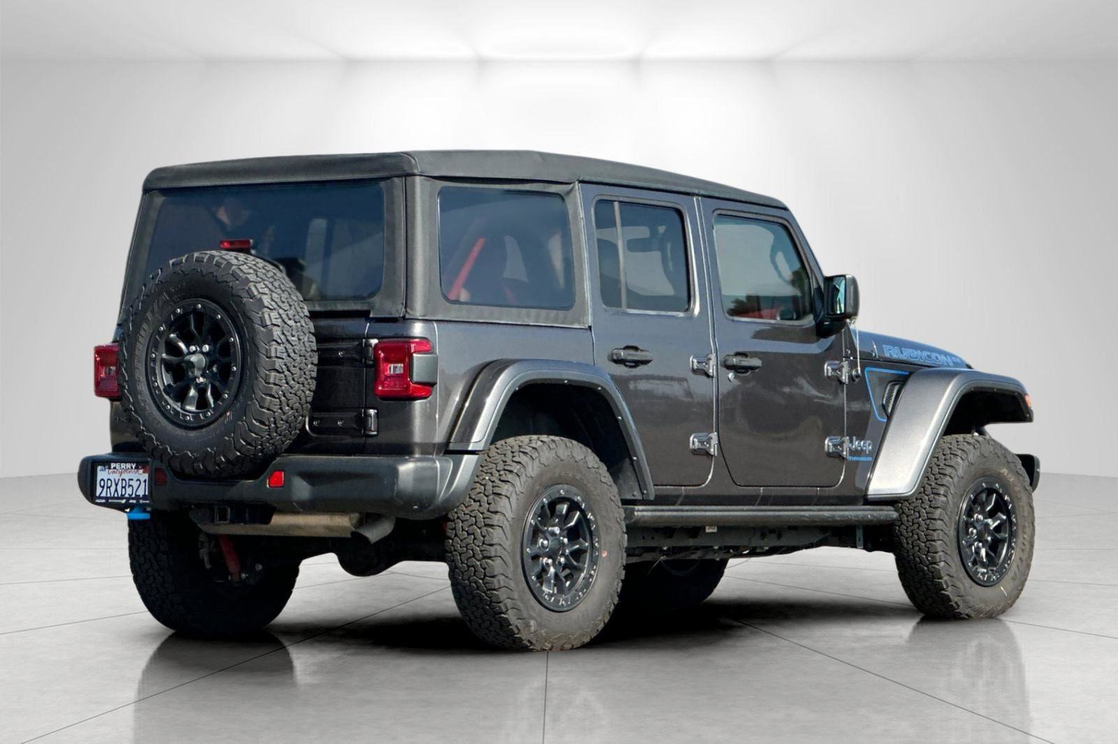 Used 2023 Jeep Wrangler Unlimited Rubicon 4xe image 3