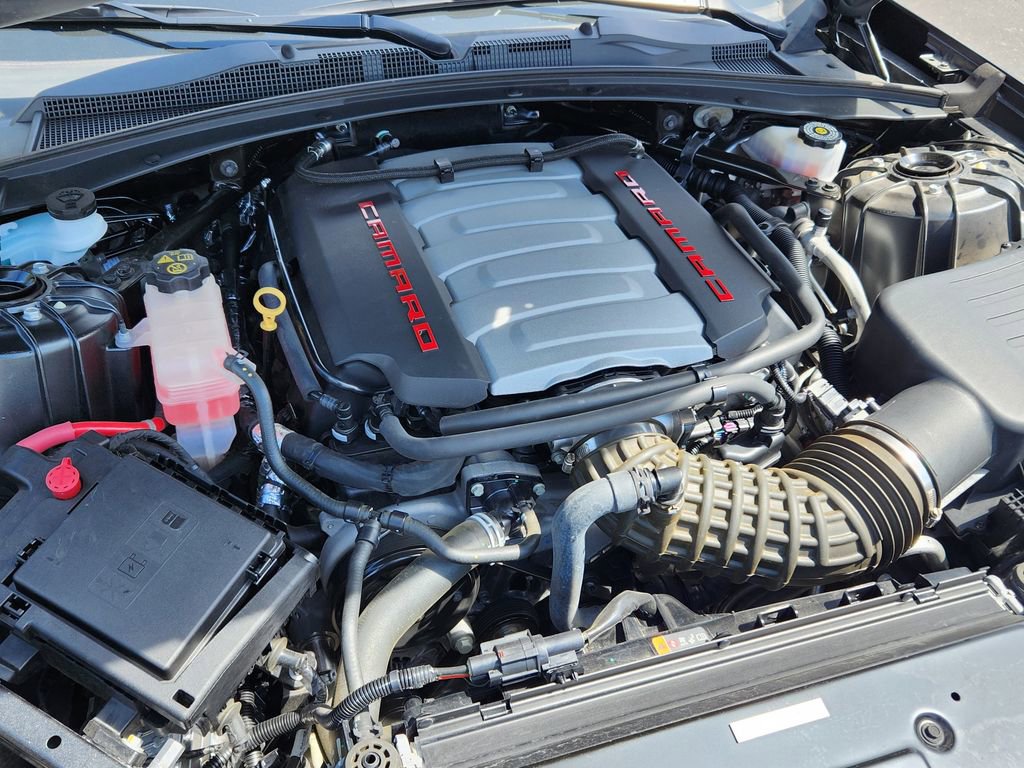 Used 2016 Chevrolet Camaro SS RWD image 17